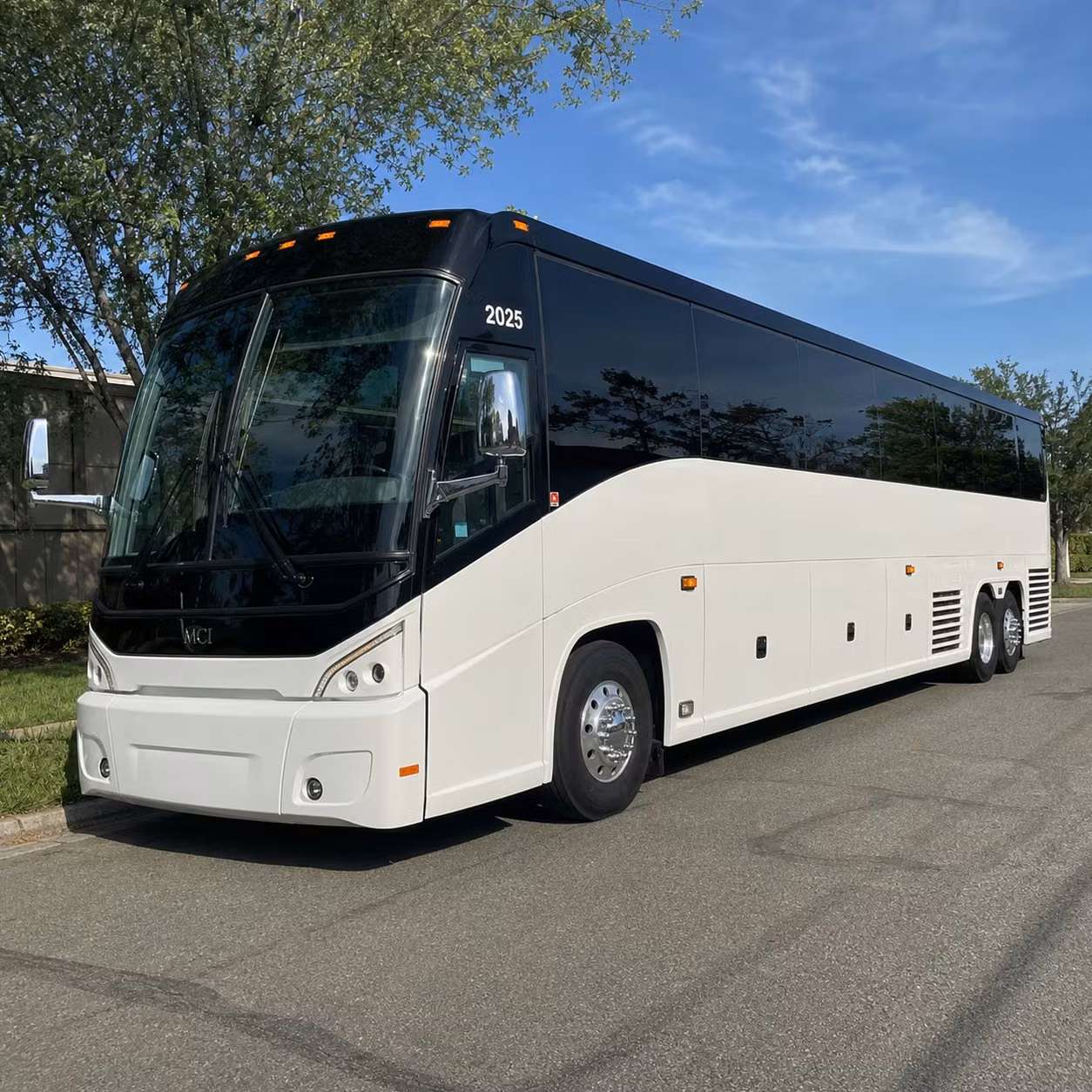 book long distance transportation in lakewood or any city nearby