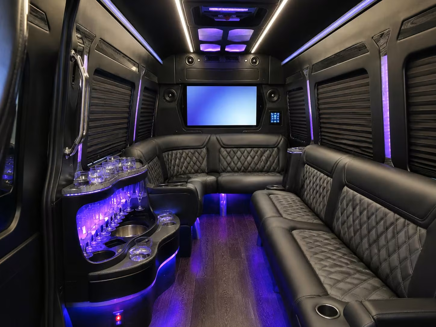 got 30 seconds get instant prom bus pricing for lakewood right now